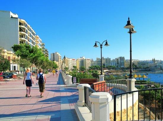 Апартаменти Splendid Seaside Retreat On Spinola Bay Saint Julian's Екстер'єр фото
